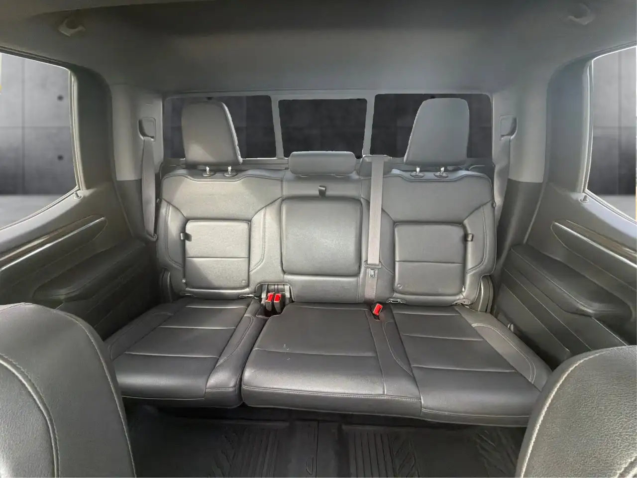 Chevrolet Silverado 1500 - Image 14