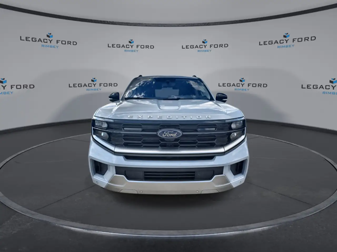 Ford Expedition - Image 3
