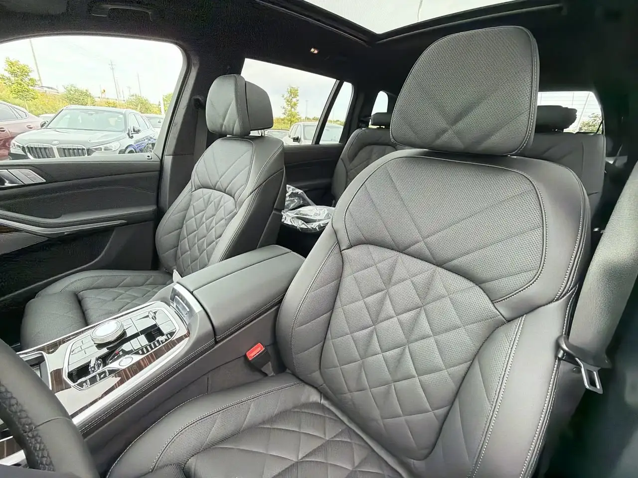 BMW X7 - Image 19