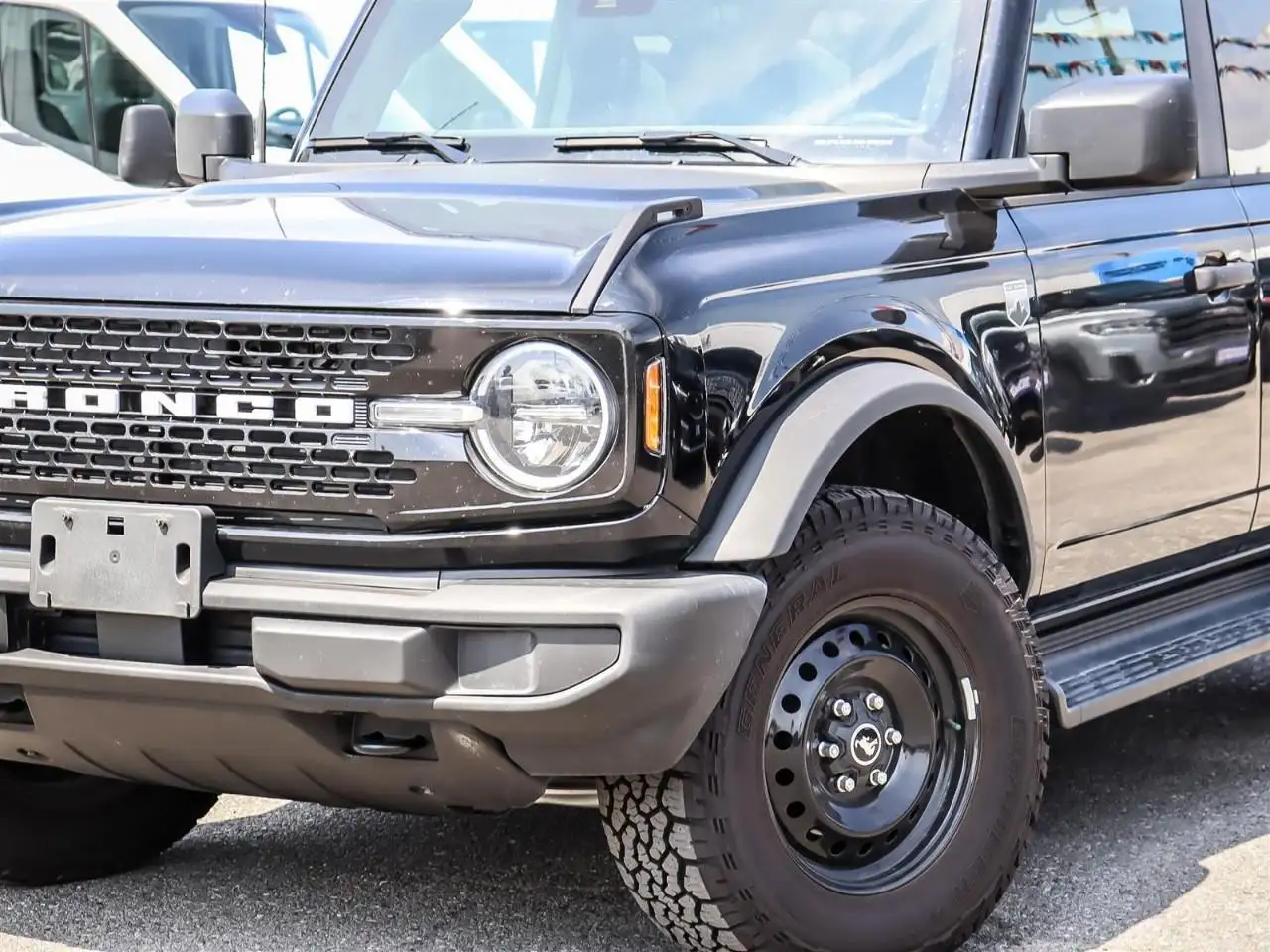 Ford Bronco - Image 2