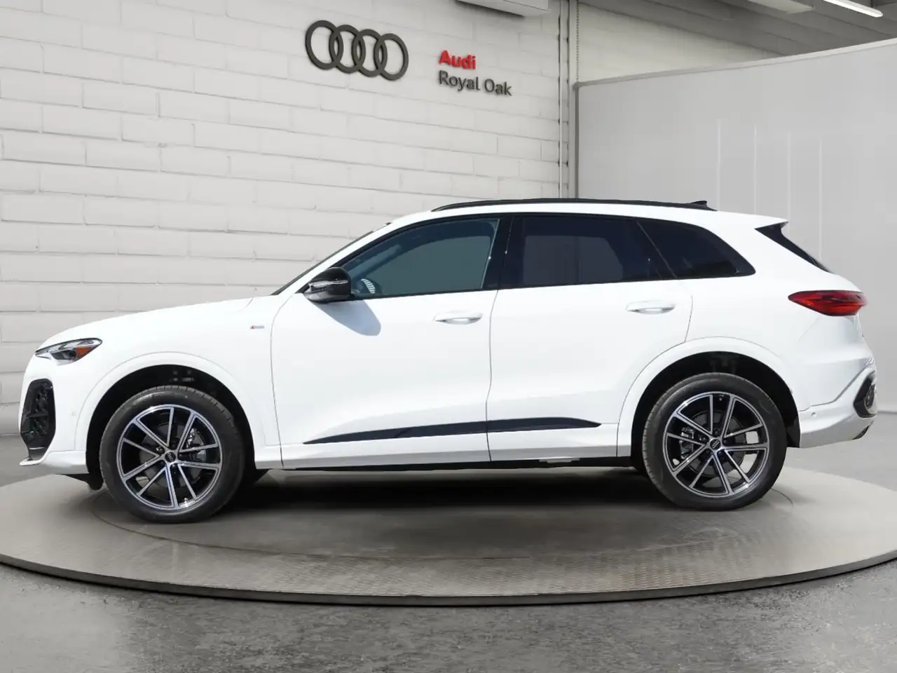 Audi Q5 - Image 5