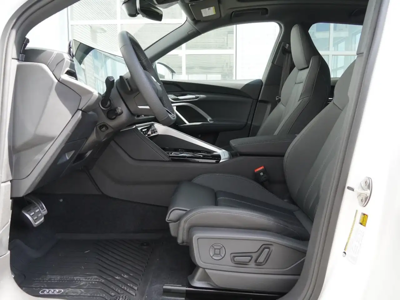 Audi Q5 - Image 17
