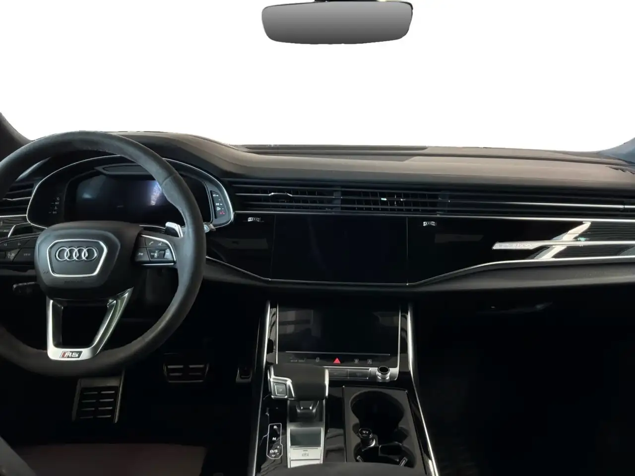 Audi RS Q8 - Image 12
