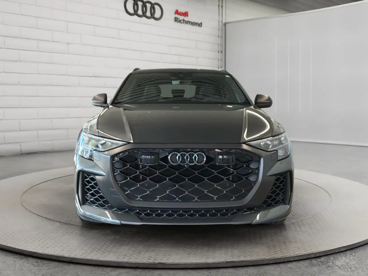 Audi RS Q8 - Image 8