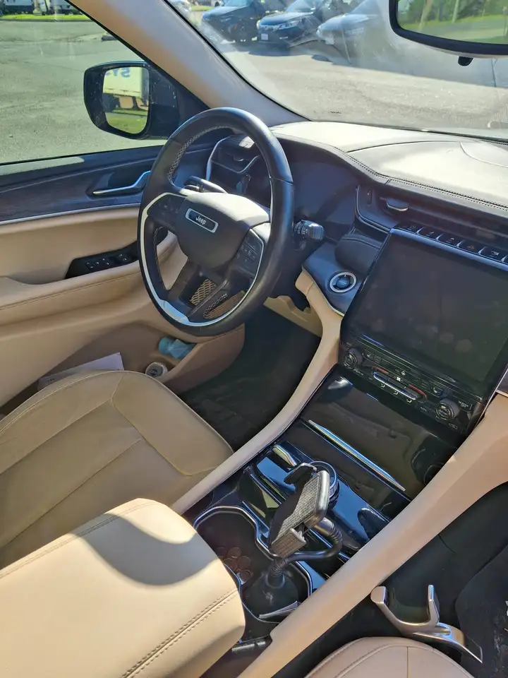 Jeep Grand Cherokee - Image 3