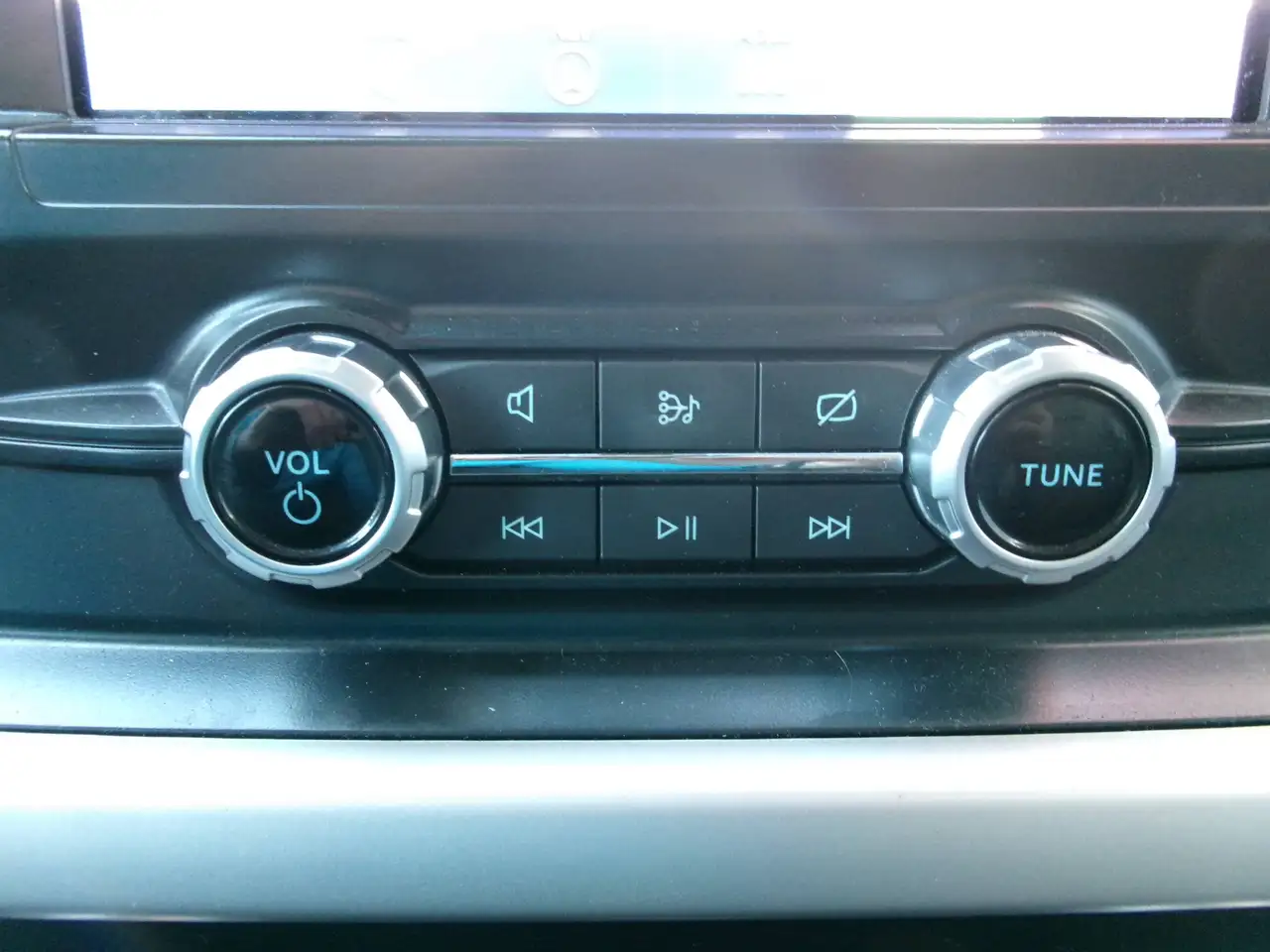 Ford F-150 - Image 37