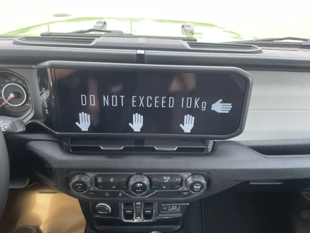 Jeep Wrangler - Image 17