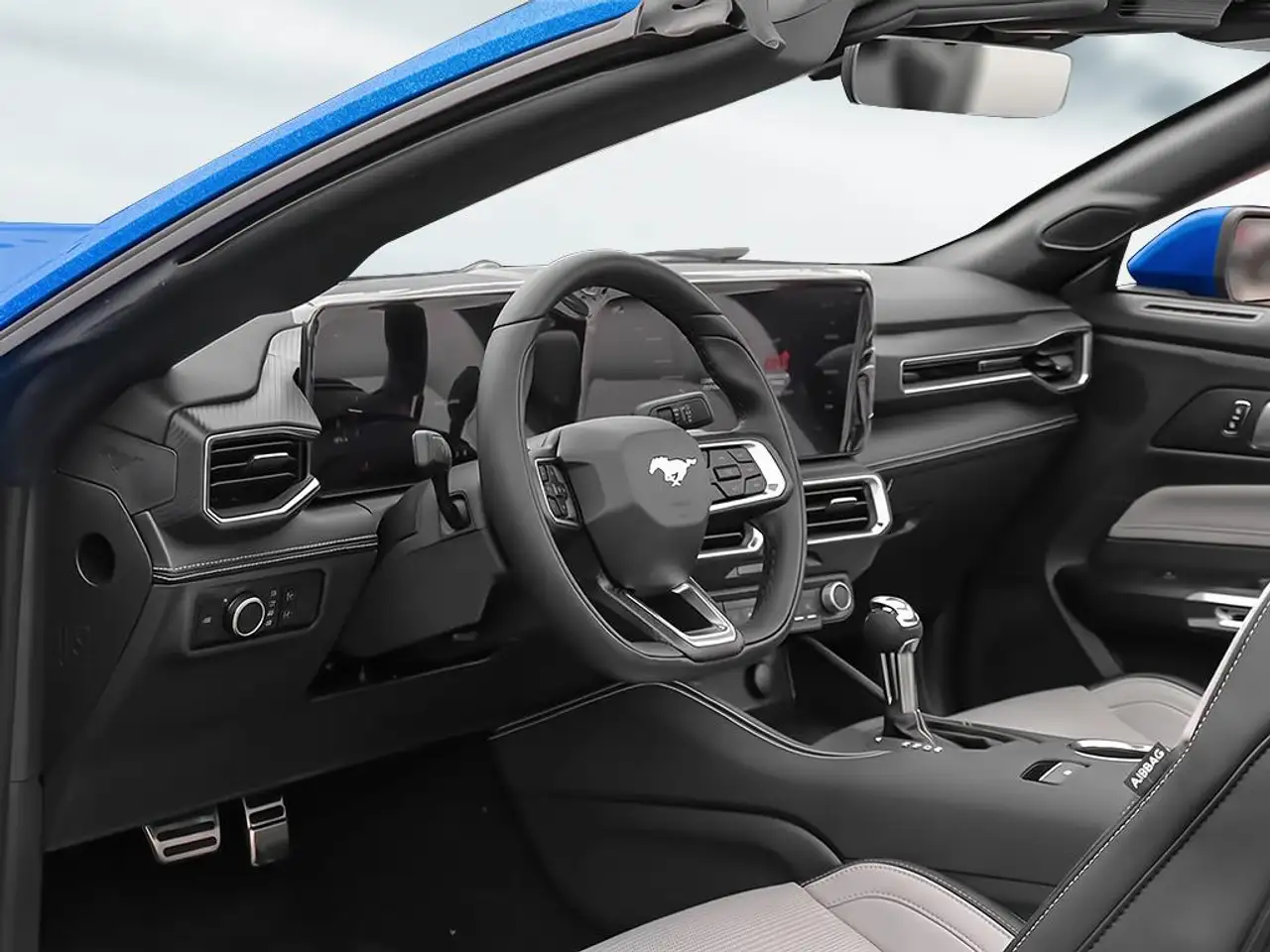 Ford Mustang - Image 12