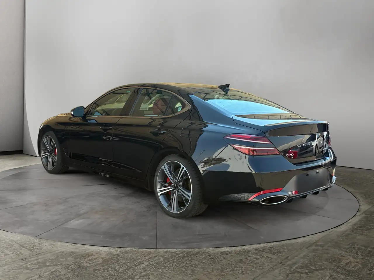 Genesis G70 - Image 3