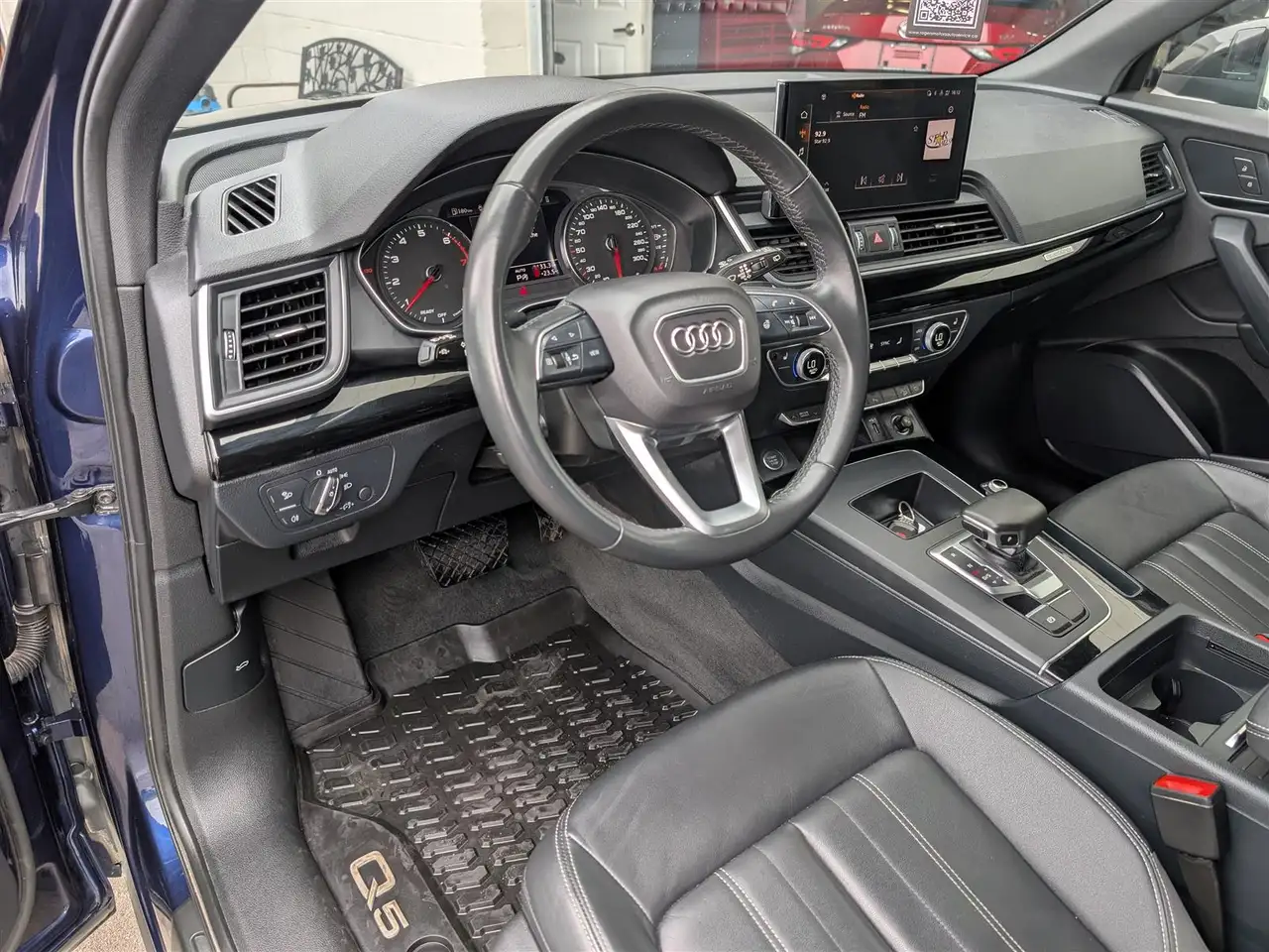 Audi Q5 - Image 8