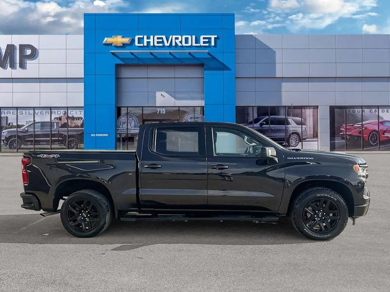 Chevrolet Silverado 1500 - Image 8