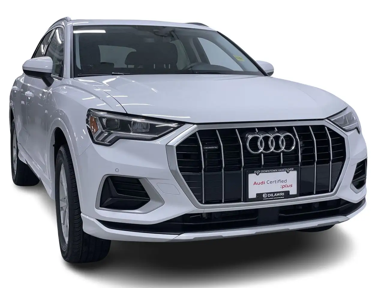 Audi Q3 - Image 2