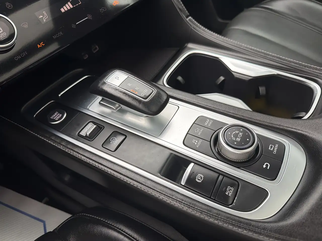 Infiniti QX60 - Image 29