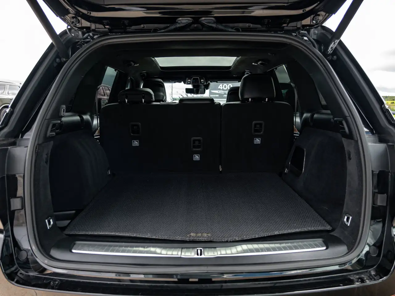 Jeep Grand Cherokee - Image 9