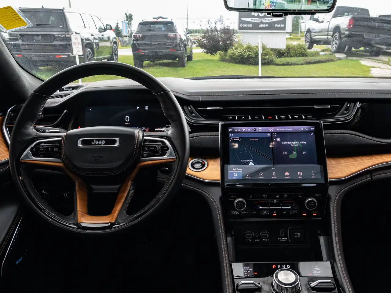 Jeep Grand Cherokee - Image 3