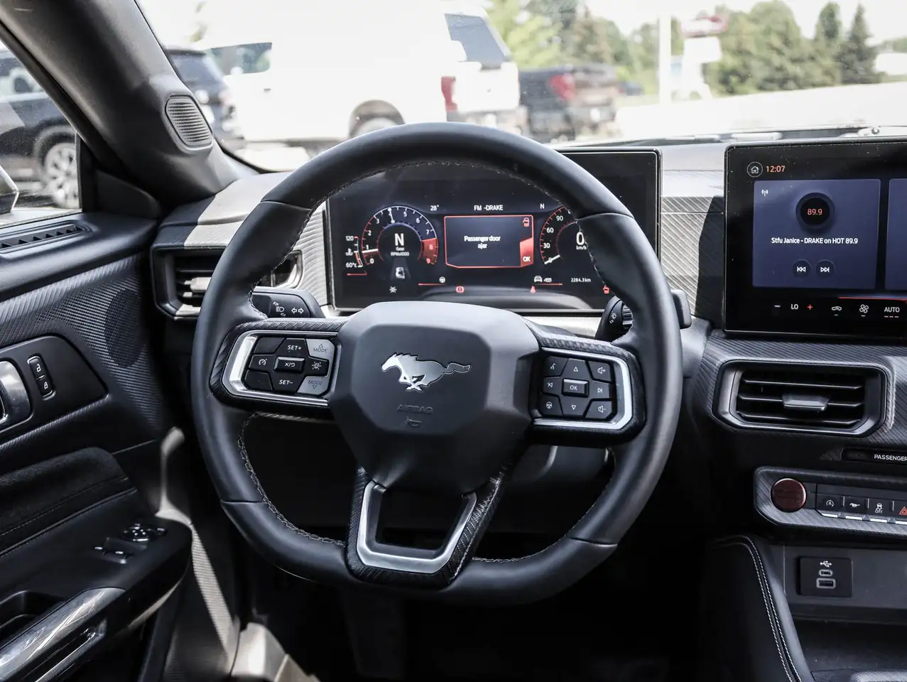 Ford Mustang - Image 22