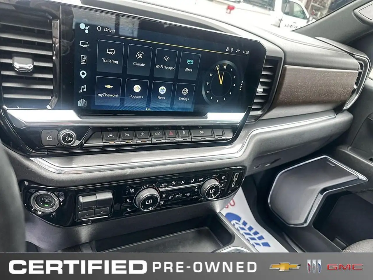 Chevrolet Silverado 1500 - Image 18