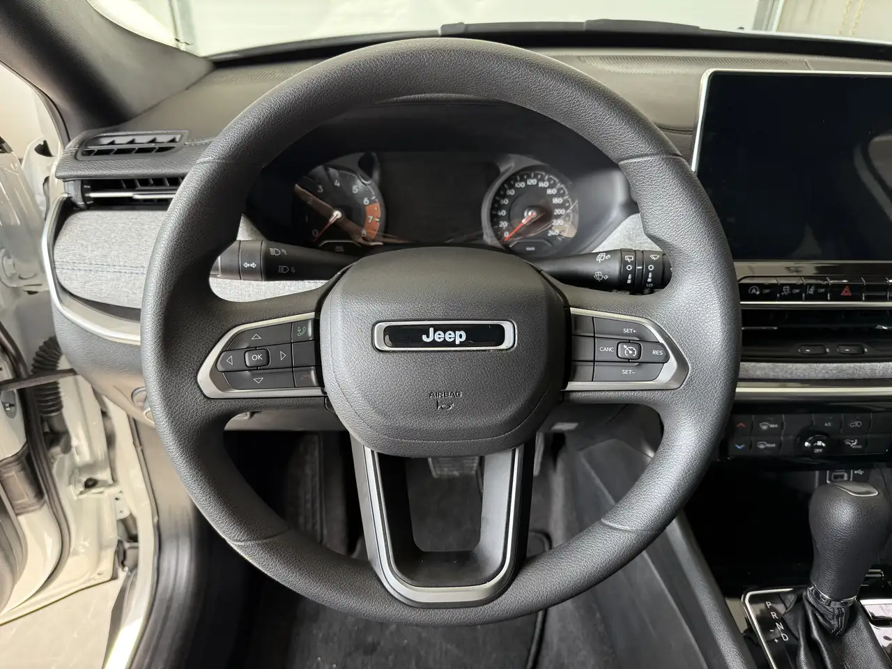 Jeep Compass - Image 15