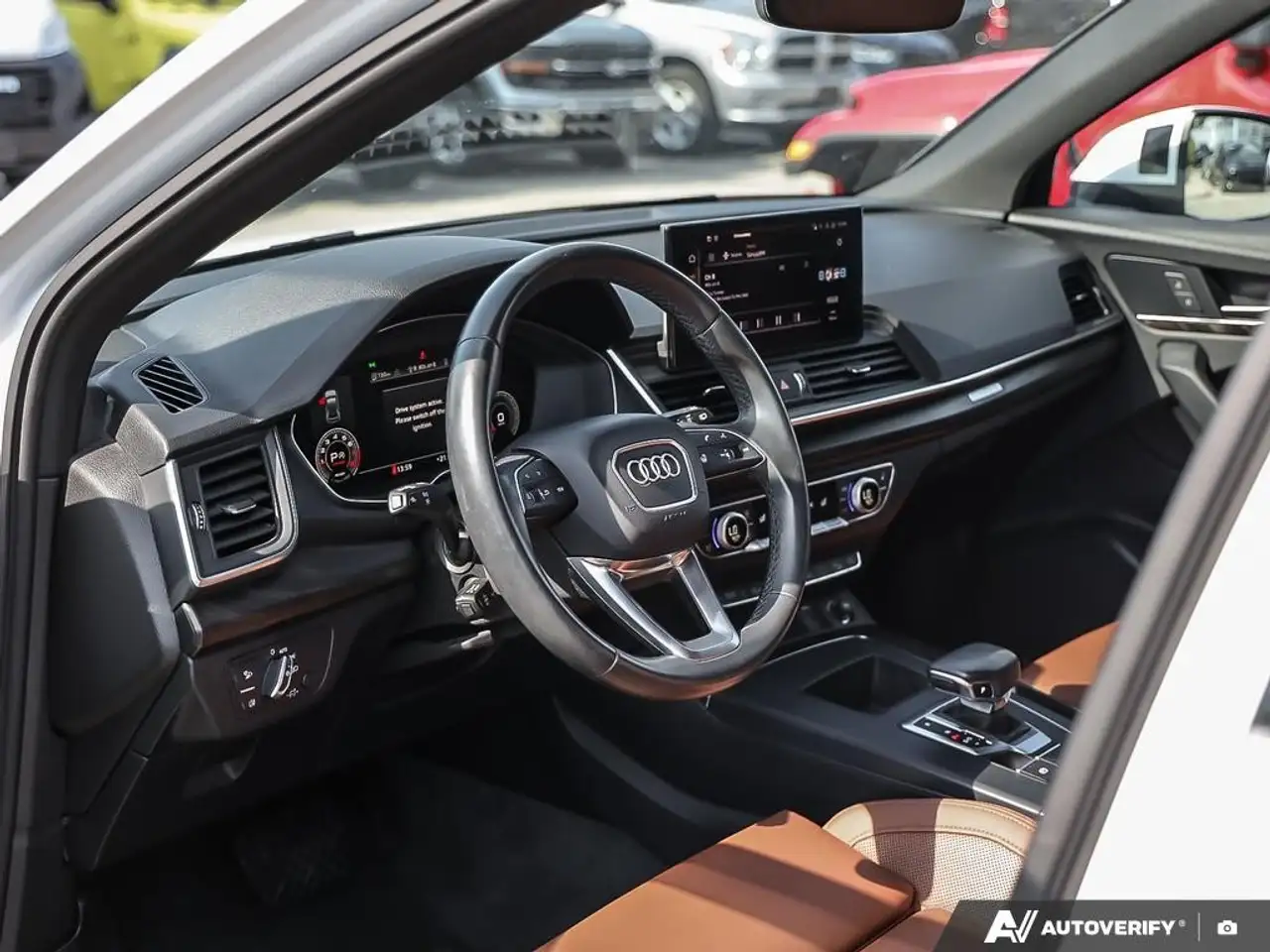 Audi Q5 - Image 13