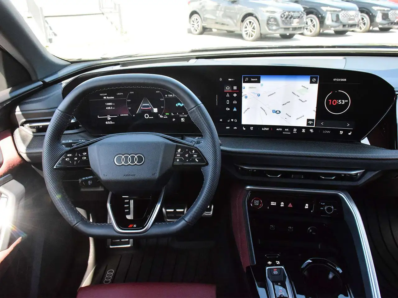 Audi SQ5 - Image 19