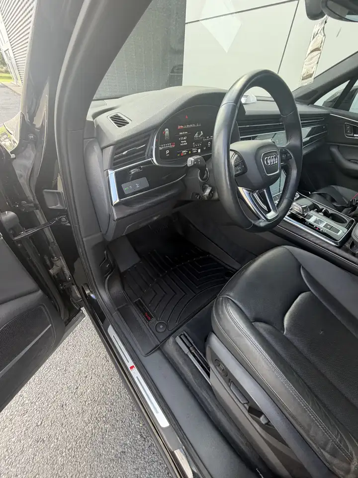 Audi Q7 - Image 15