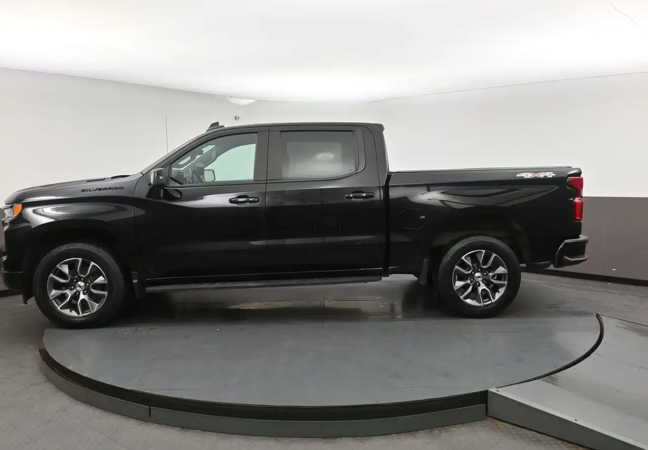 Chevrolet Silverado 1500 - Image 38