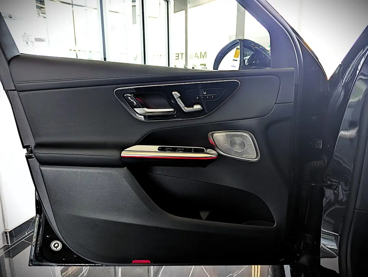 Mercedes-Benz GLC - Image 15