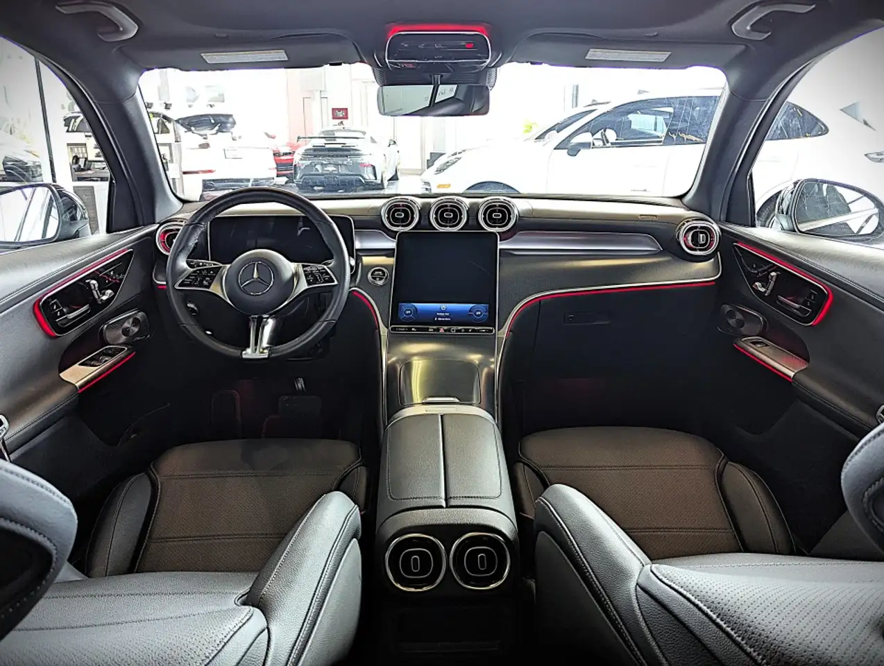 Mercedes-Benz GLC - Image 28