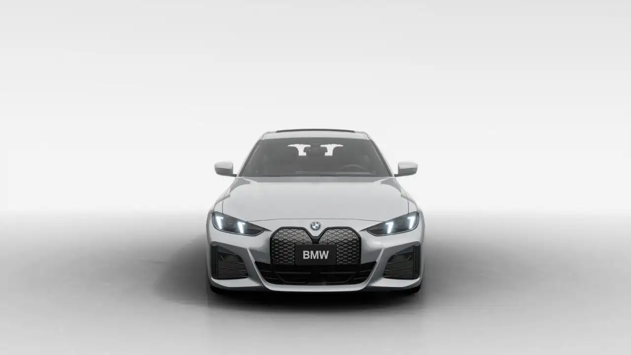 BMW i4 - Image 3