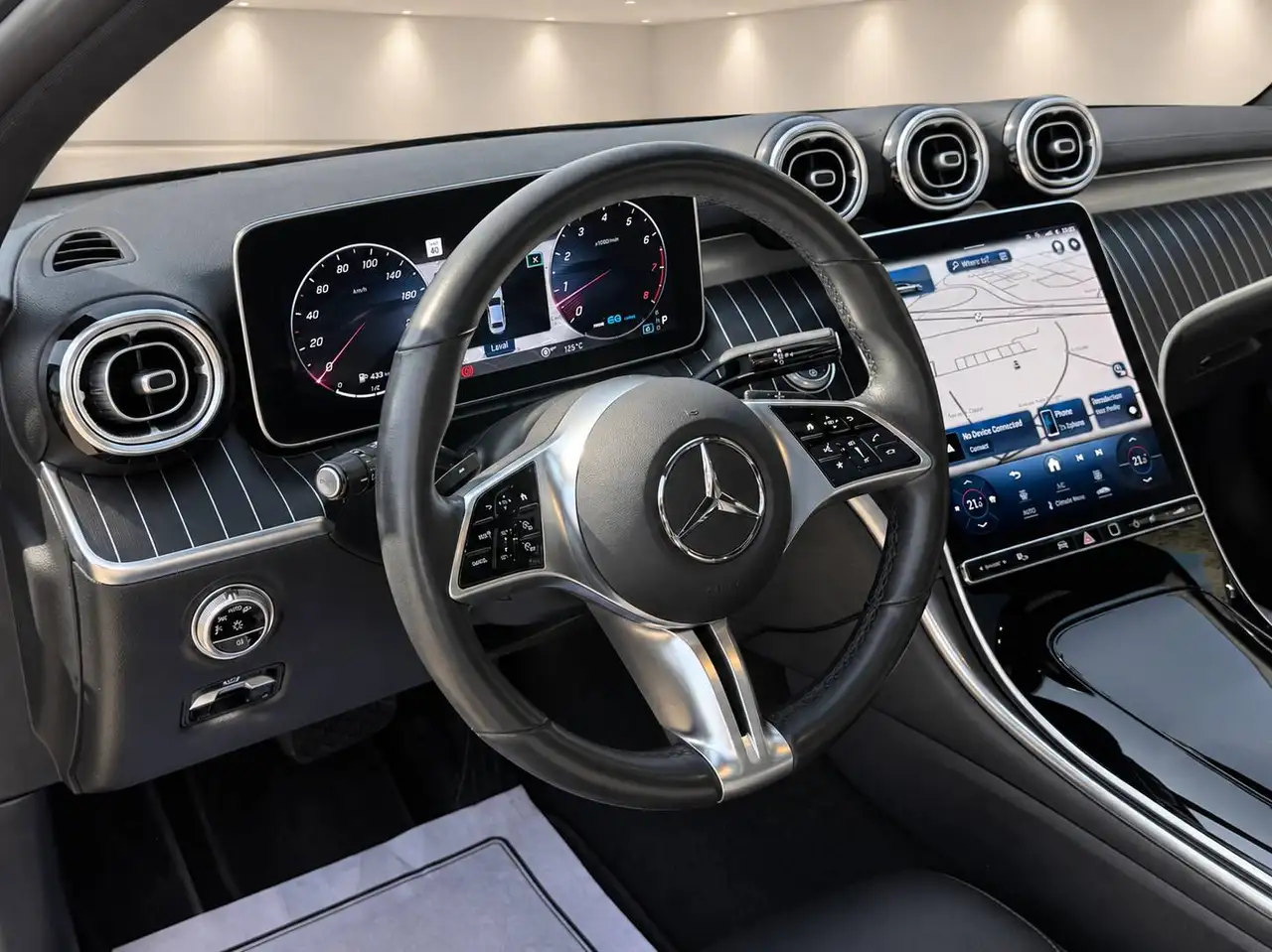Mercedes-Benz C-Class - Image 15