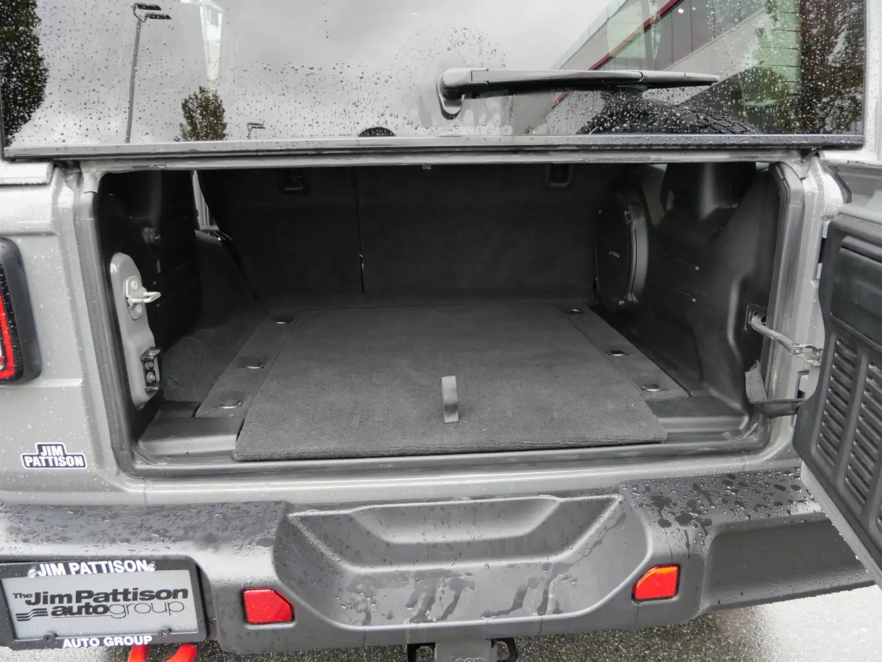 Jeep Wrangler - Image 27