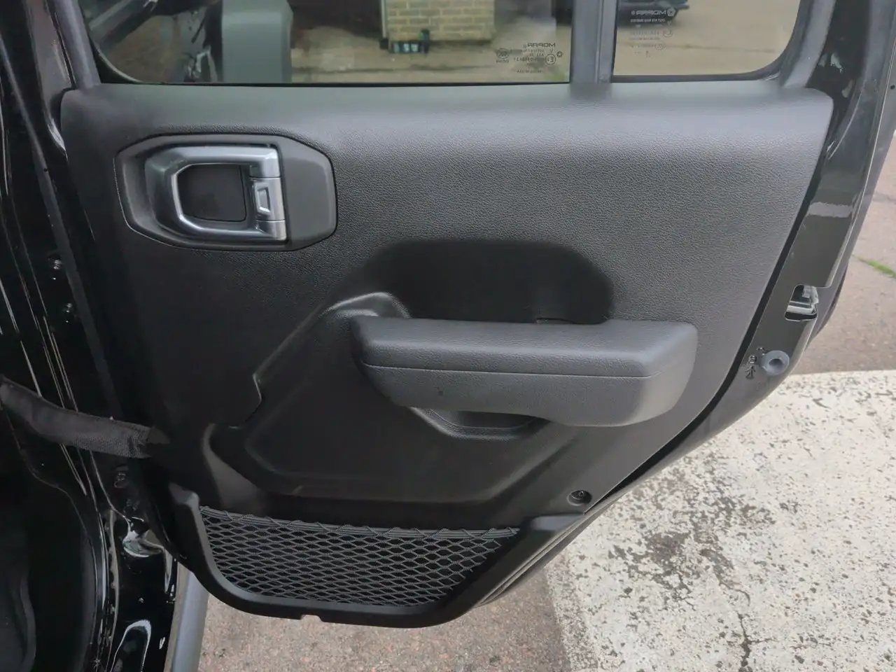 Jeep Wrangler - Image 40