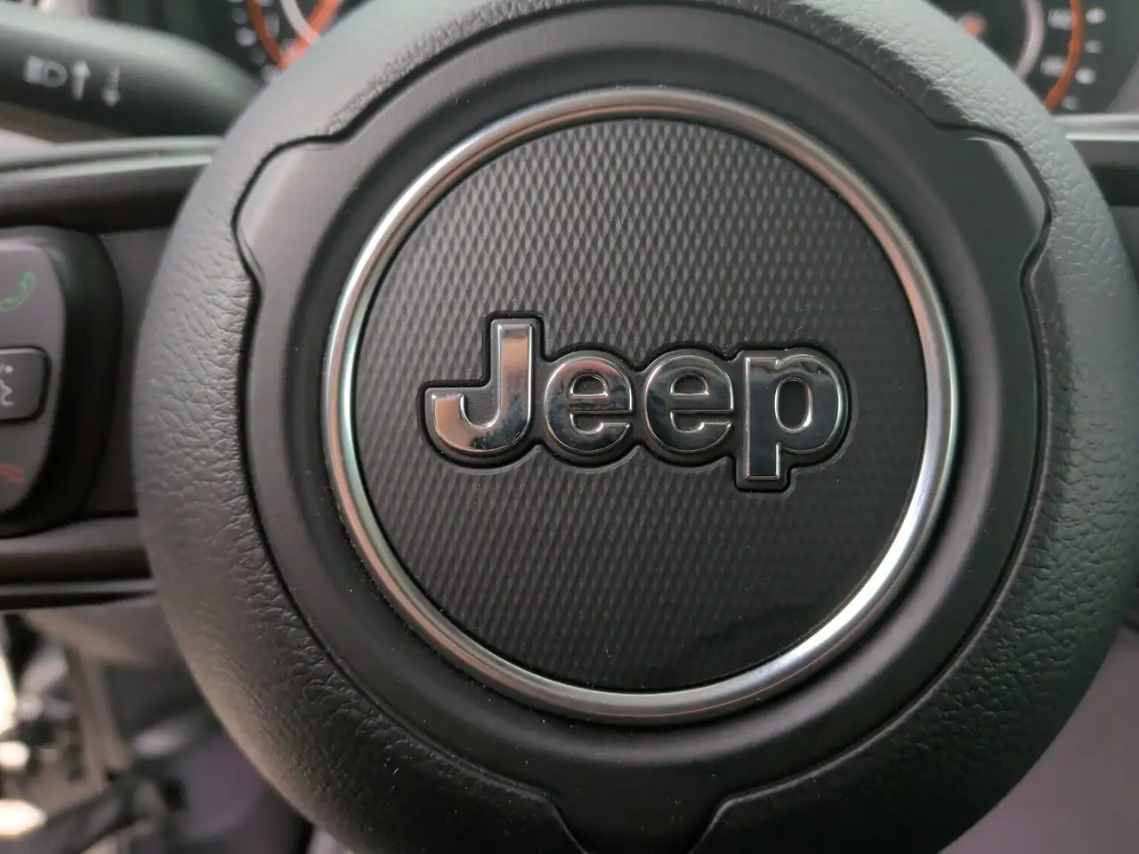 Jeep Wrangler - Image 19