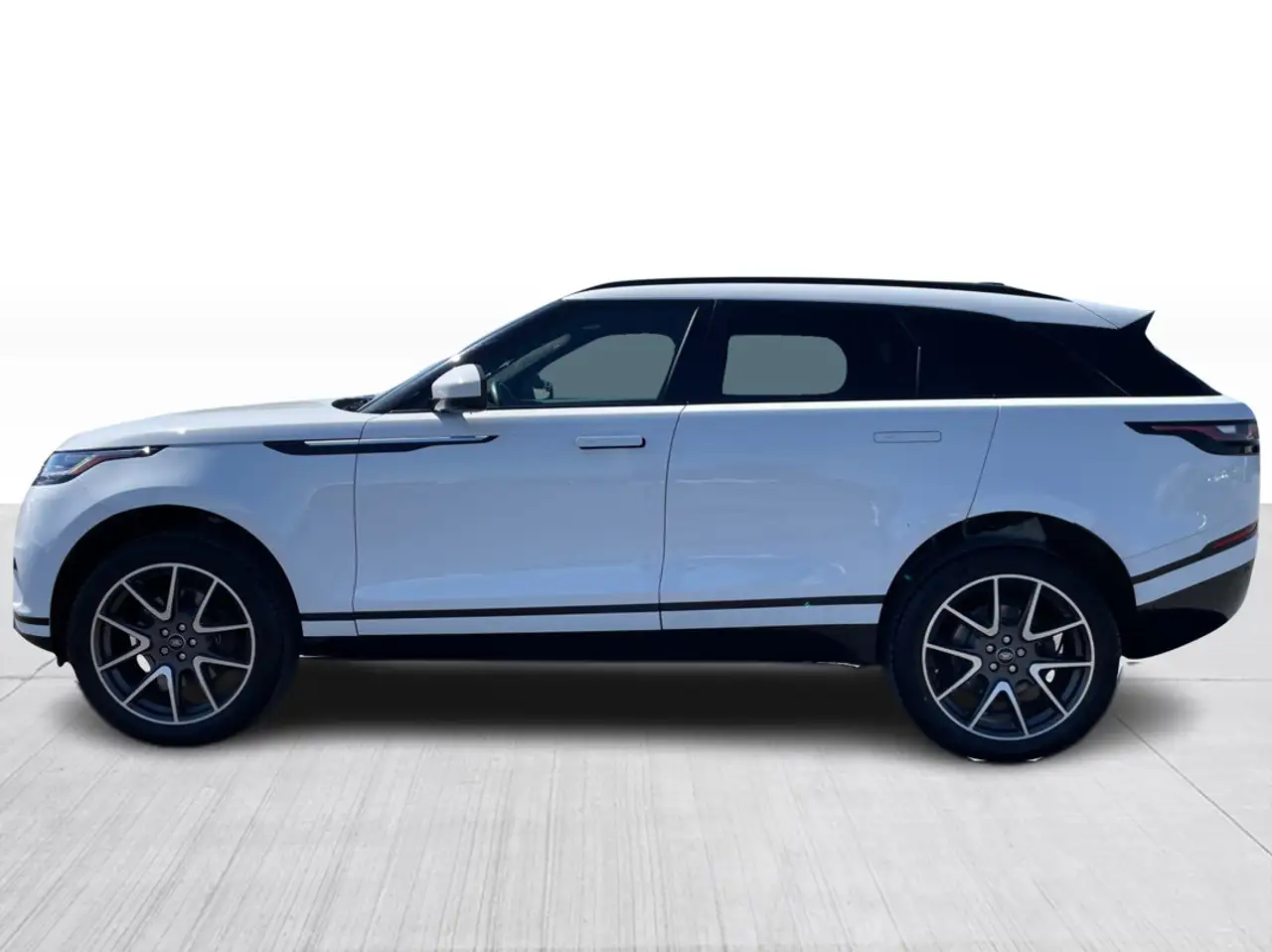 Land Rover Range Rover Velar - Image 13