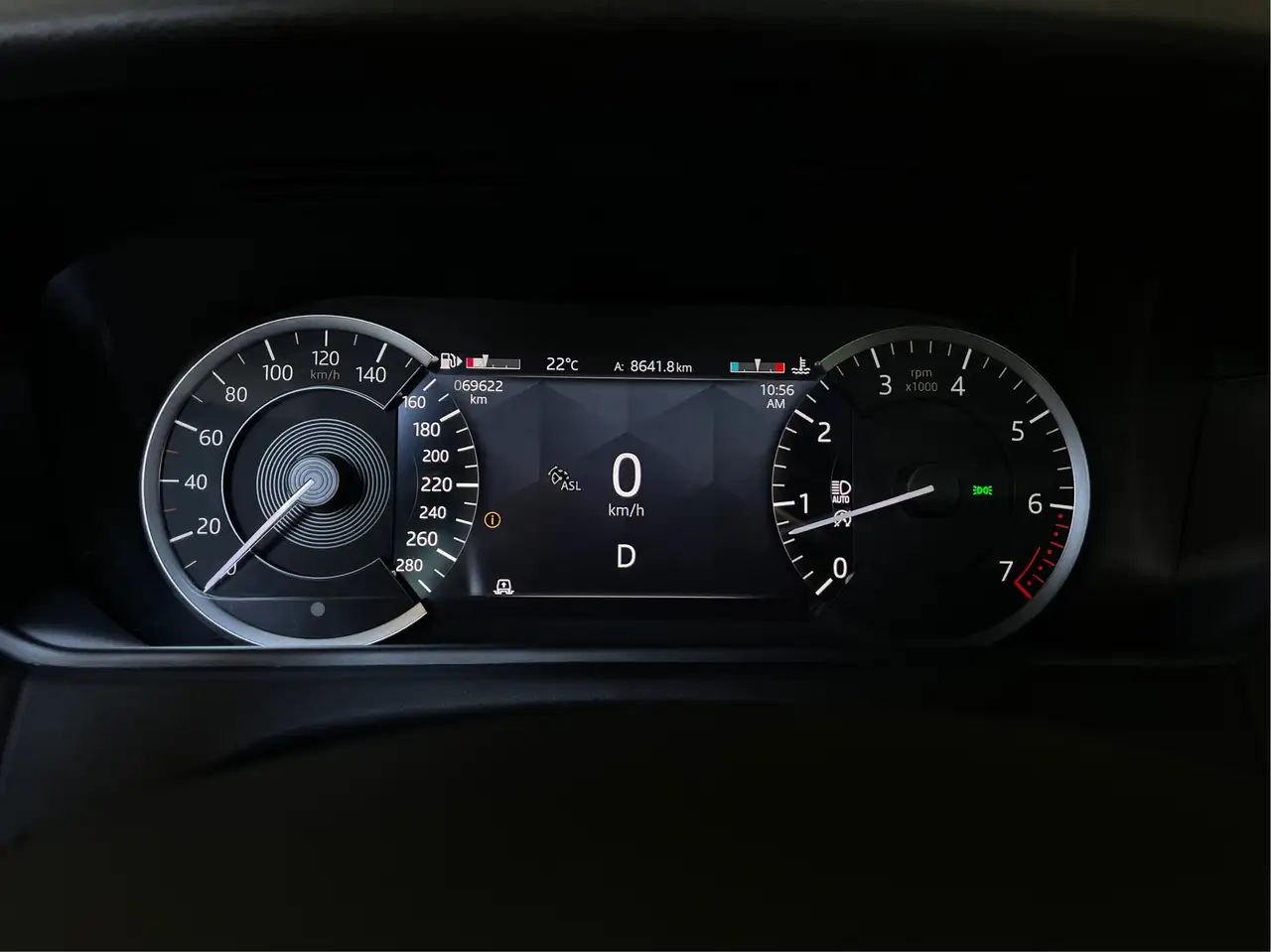 Land Rover Range Rover Velar - Image 19