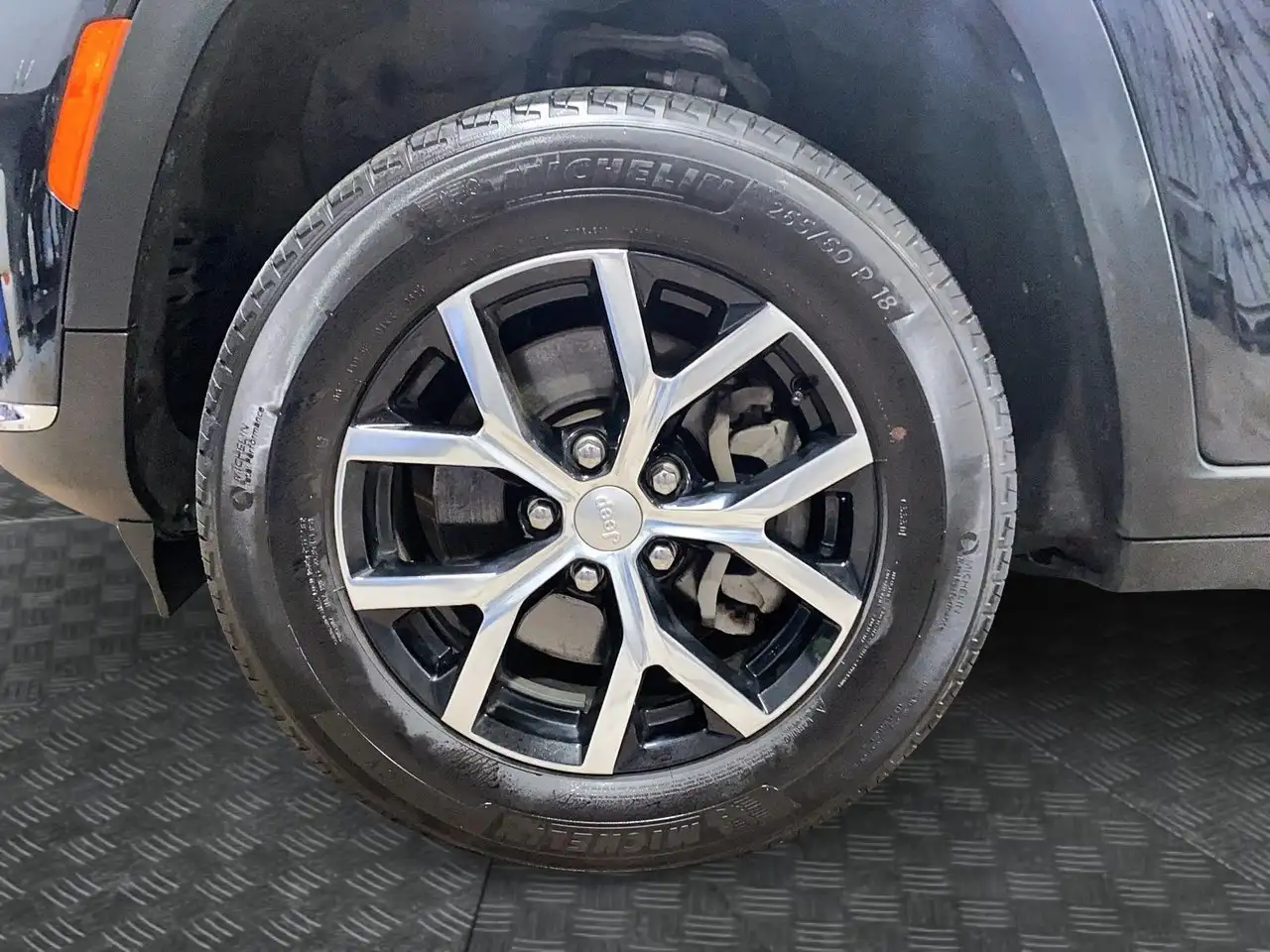 Jeep Grand Cherokee - Image 7