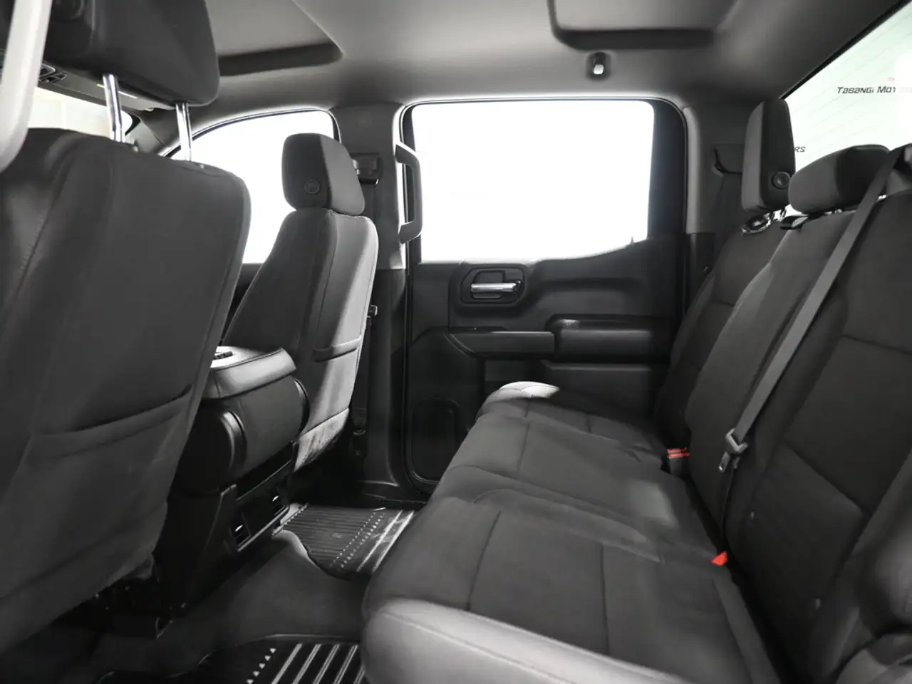 Chevrolet Silverado 1500 - Image 22