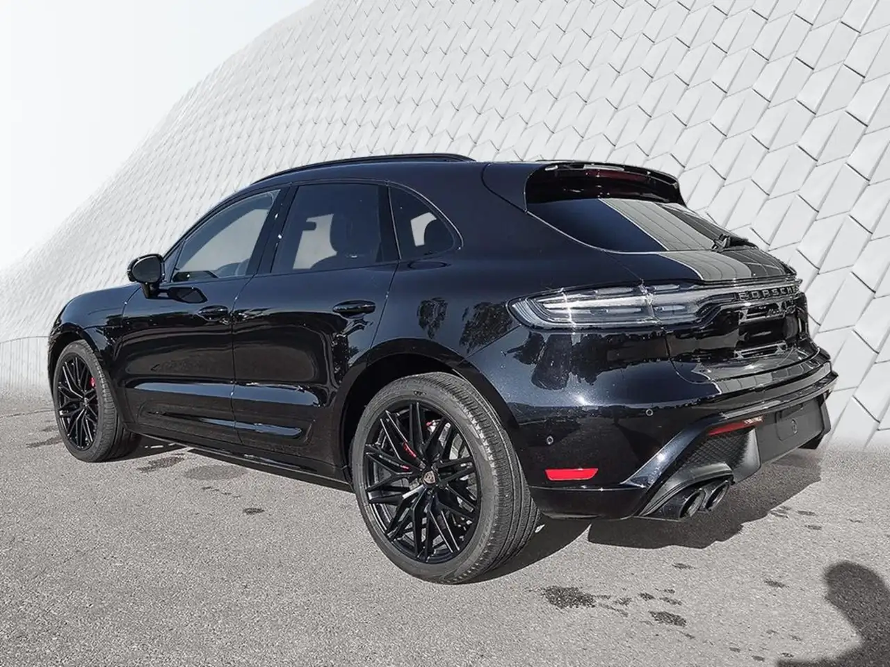 Porsche Macan - Image 4