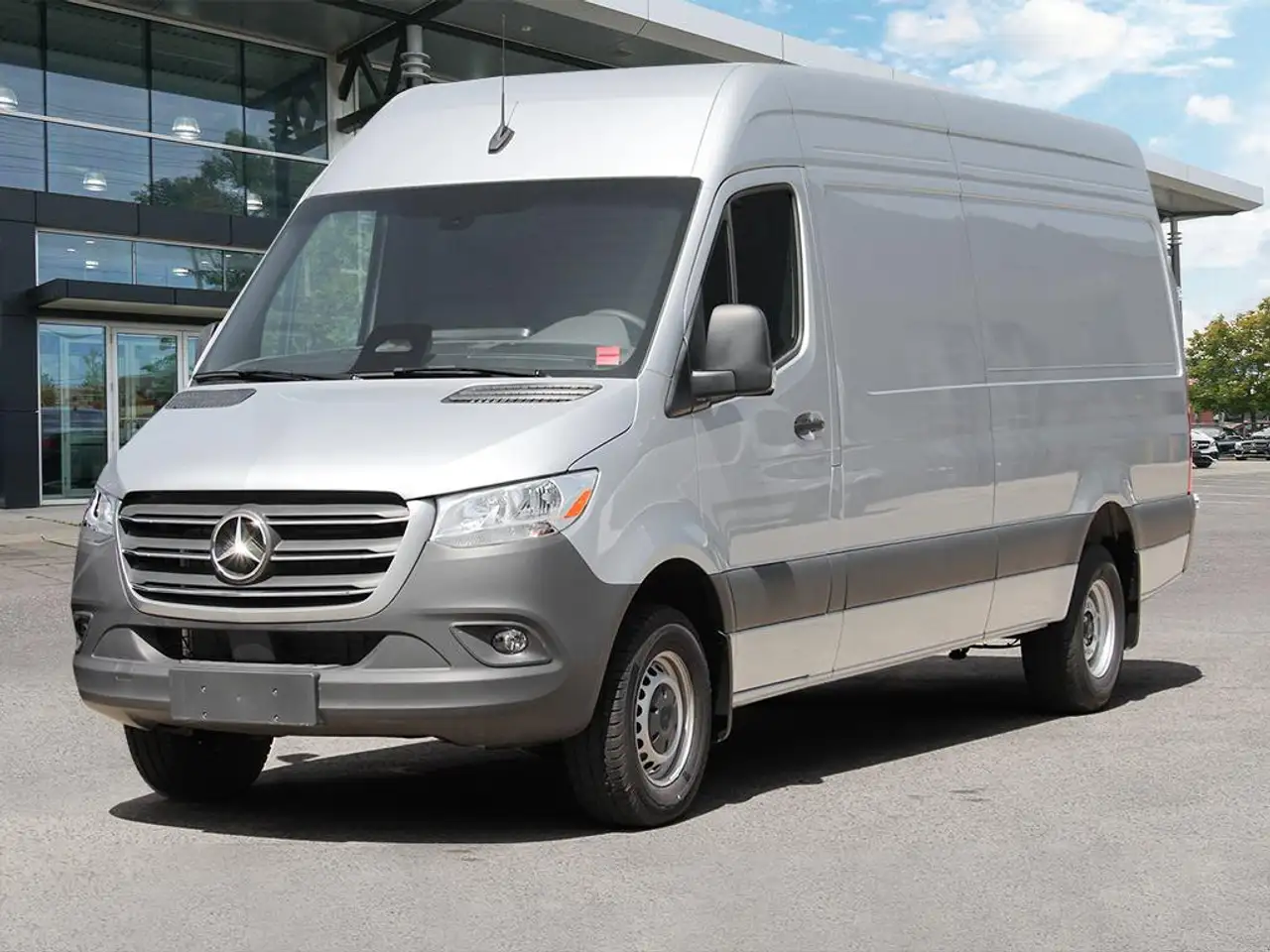 Mercedes-Benz Sprinter - Image 1