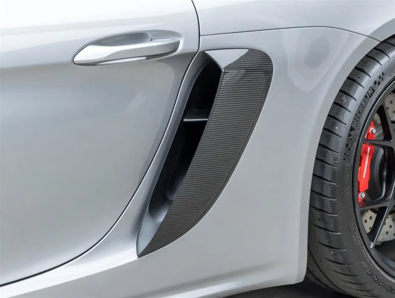 Porsche 718 Cayman - Image 16