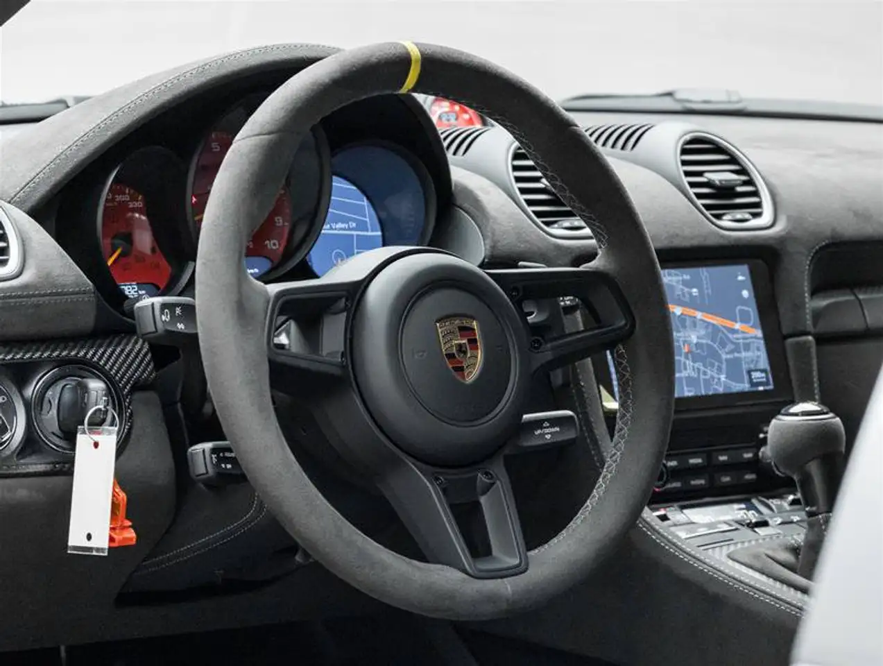 Porsche 718 Cayman - Image 36