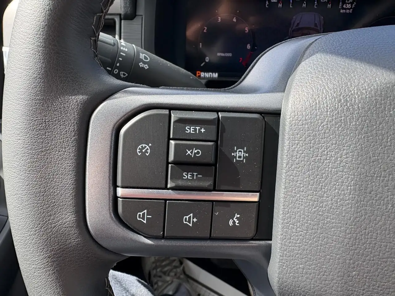Ford F-150 - Image 8