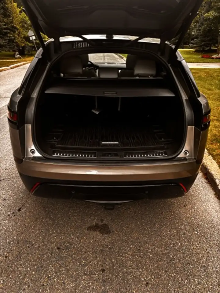 Land Rover Range Rover Velar - Image 19