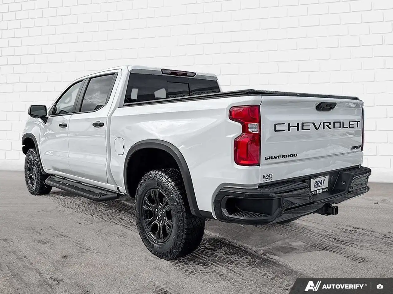 Chevrolet Silverado 1500 - Image 3