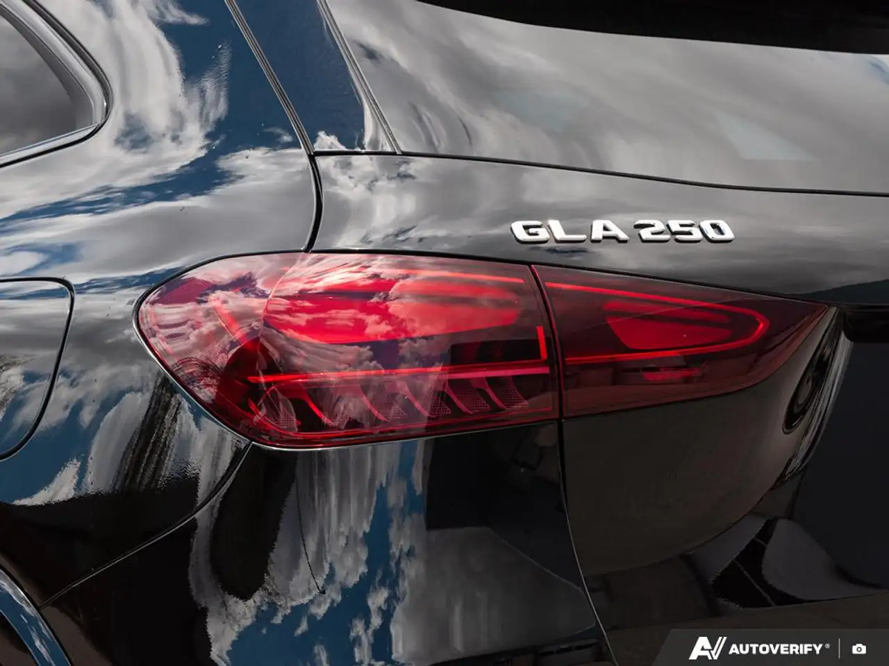 Mercedes-Benz GLA - Image 11