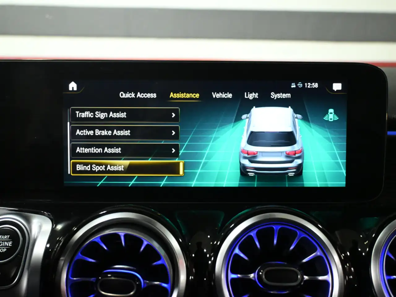 Mercedes-Benz GLB - Image 19