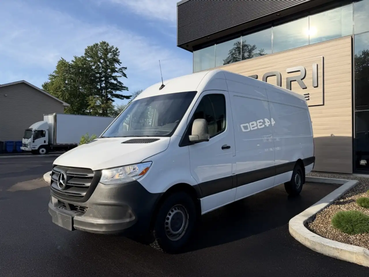 Mercedes-Benz Sprinter 2500 - Image 2