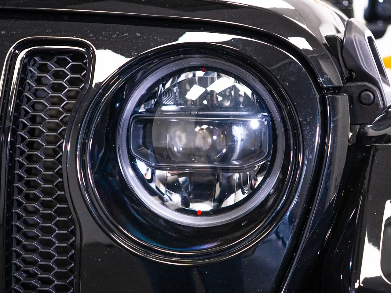 Jeep Wrangler - Image 4