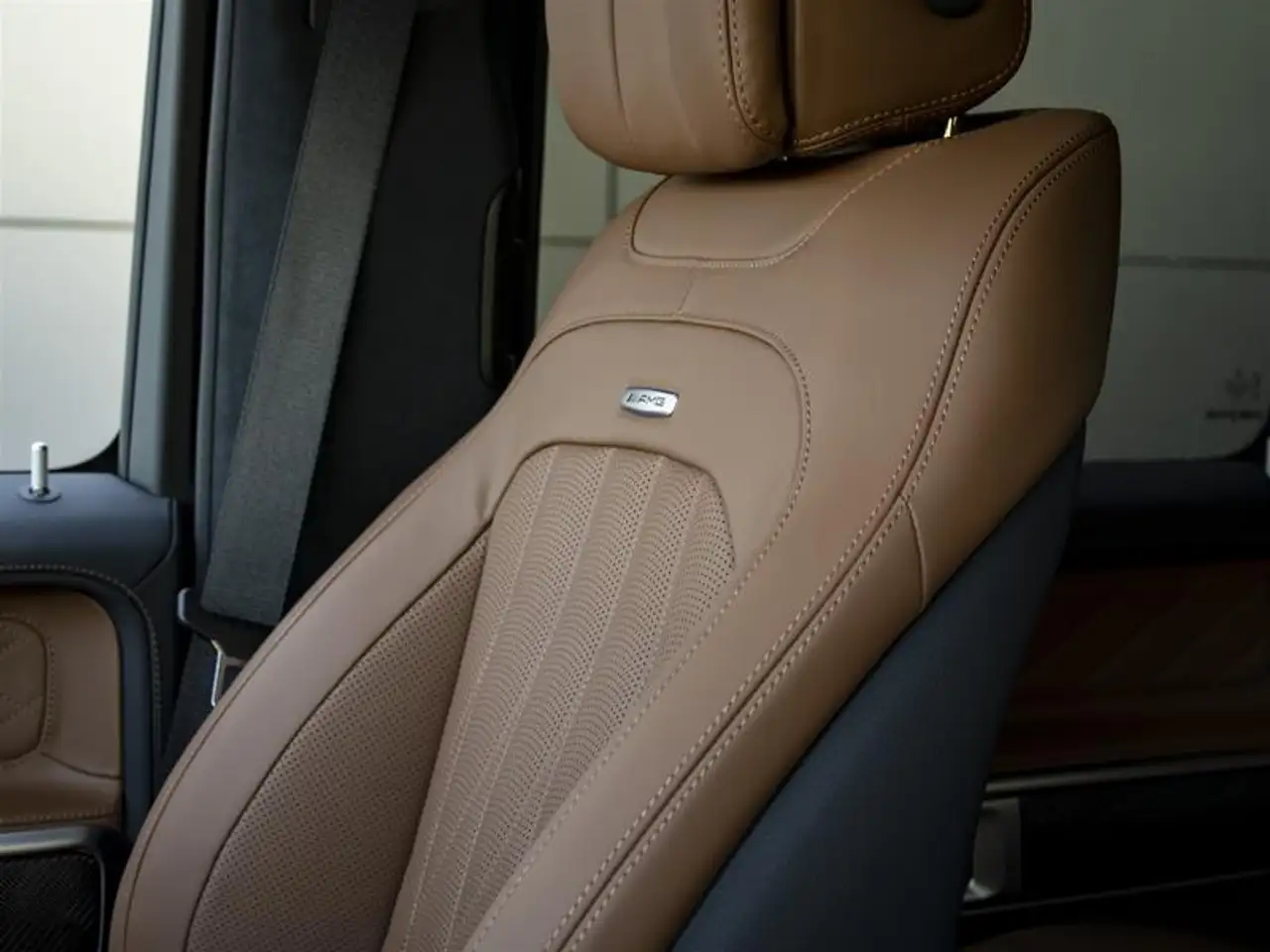 Mercedes-Benz G-Class - Image 17