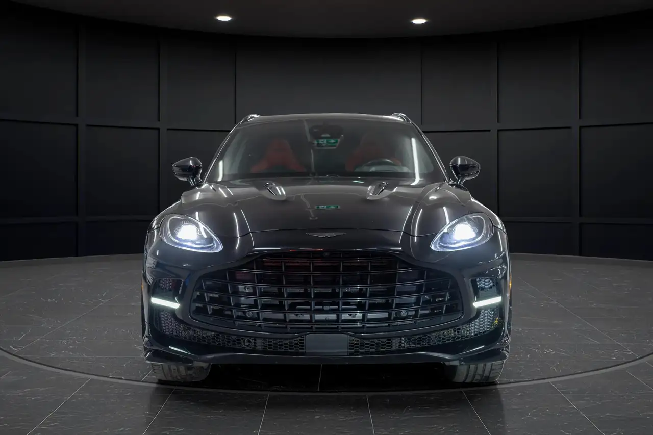 Aston Martin DBX - Image 11